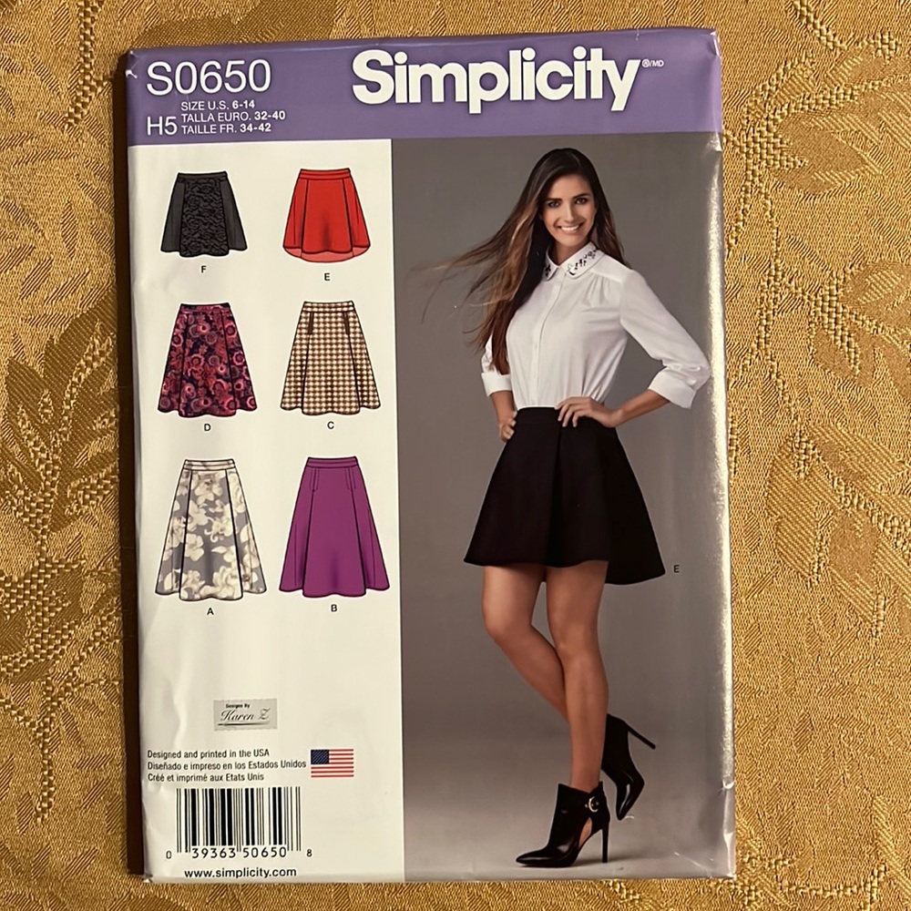 Simplicity Skirt sewing pattern S0650 assorted sizes